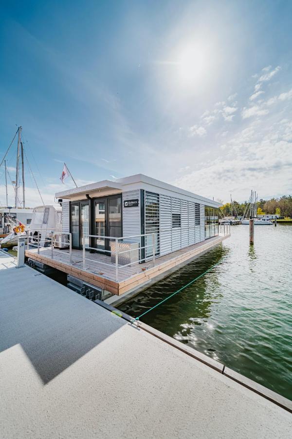 Schwimmendes Ferienhaus "Trinity" Ihr Seahome Auf Der Ostsee Peenemunde Extérieur photo